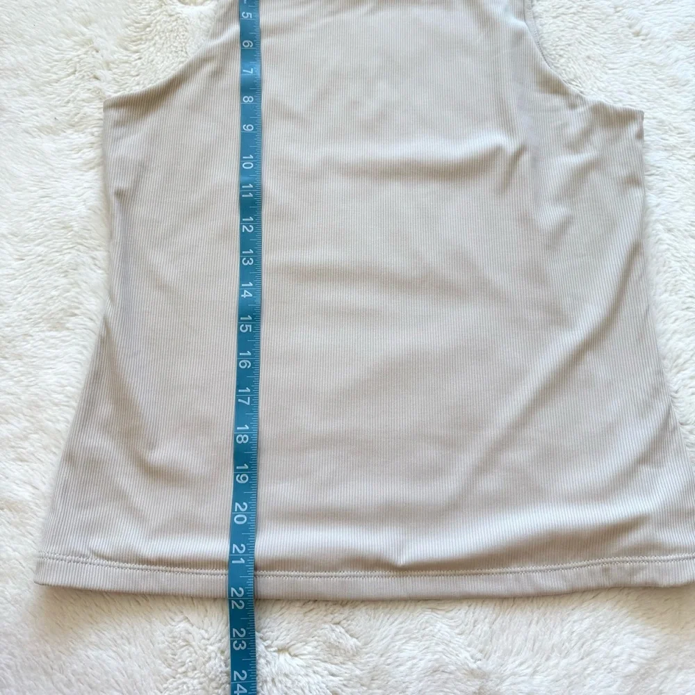 NEW!!! Tahari women tank top size M